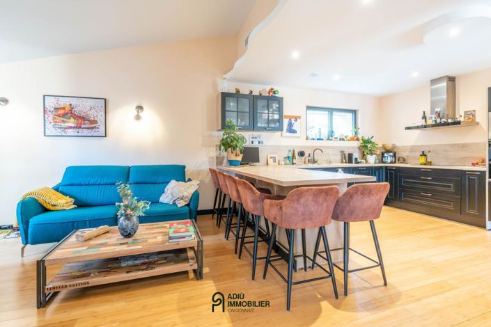 Image No.2-5 Bed House for sale