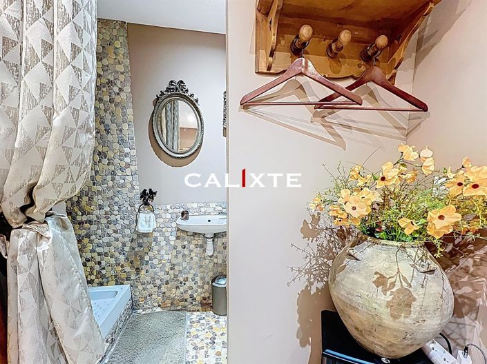 Image No.20-4 Bed House for sale