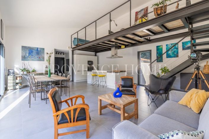 Image No.13-3 Bed House for sale