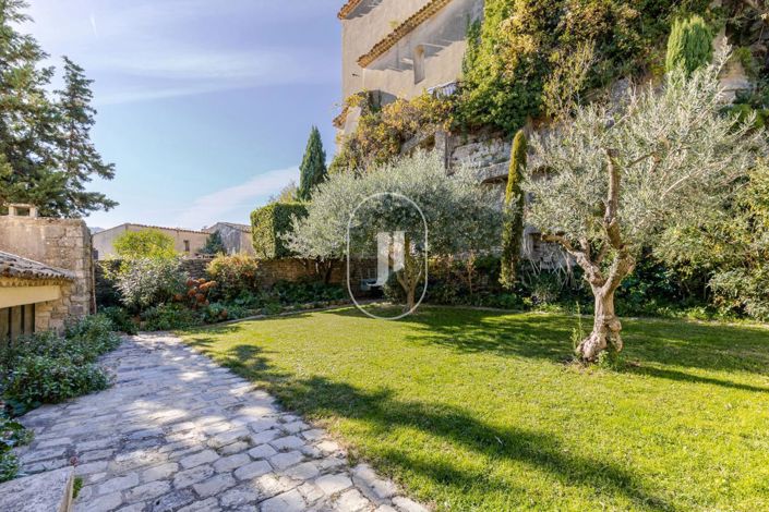 Image No.11-6 Bed House for sale