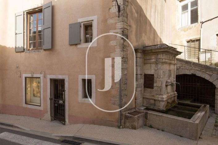 Image No.2-Maison de 3 chambres à vendre à Bonnieux