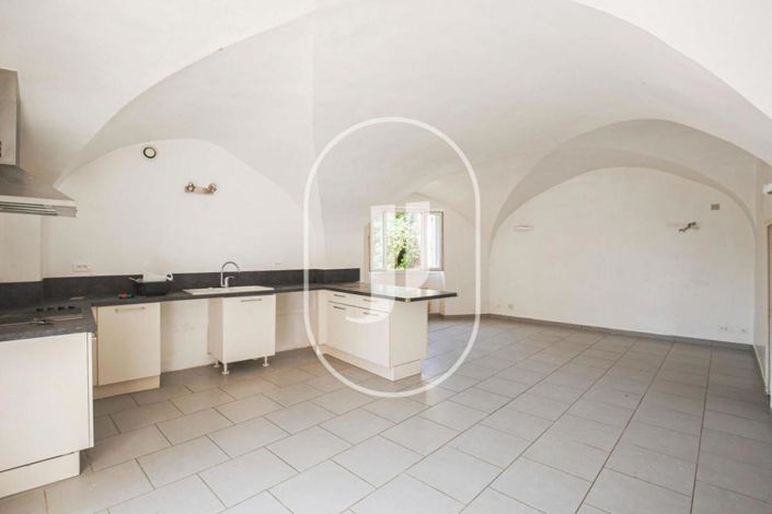 Image No.3-5 Bed House for sale