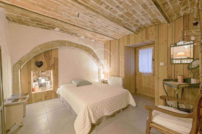 Image No.9-3 Bed House for sale