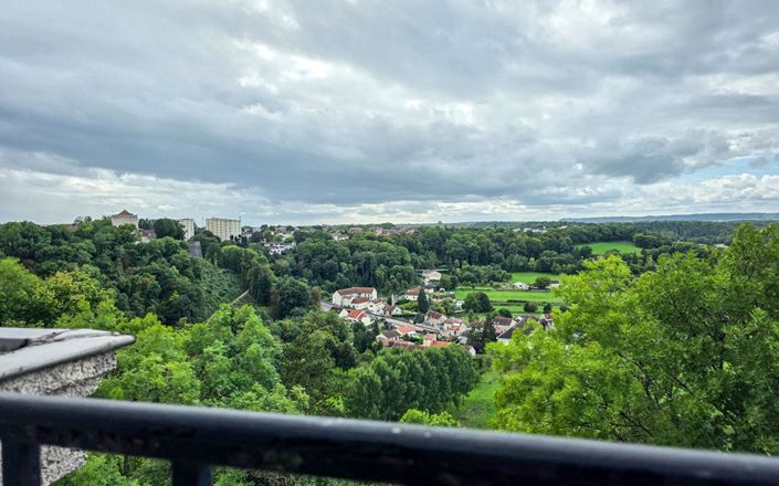 Image No.7-Propriété de 5 chambres à vendre à Chaumont