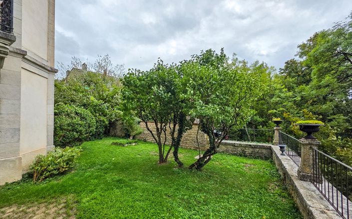 Image No.8-5 Bed House for sale