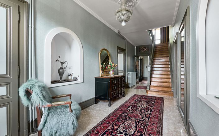 Image No.2-4 Bed Property for sale