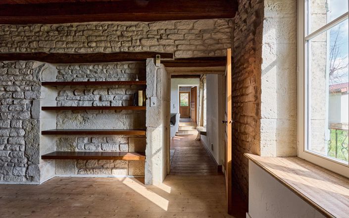 Image No.9-6 Bed House for sale