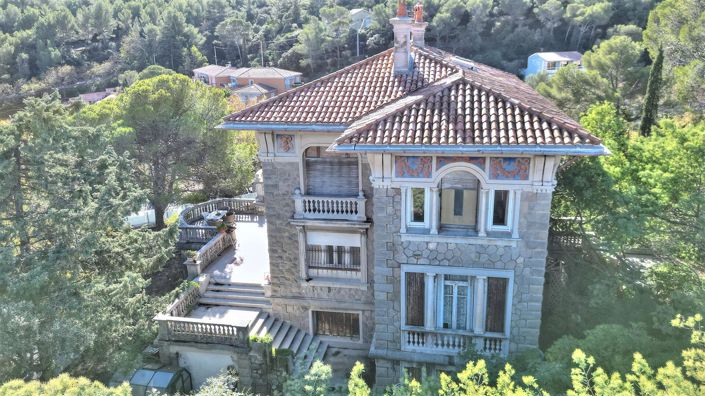 Image No.18-10 Bed House for sale