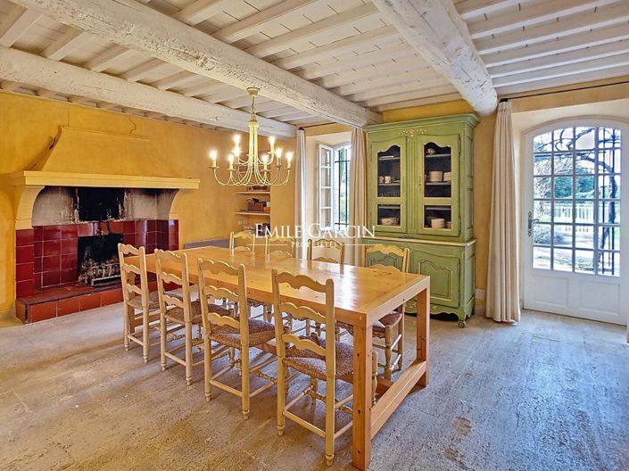 Image No.6-5 Bed House for sale