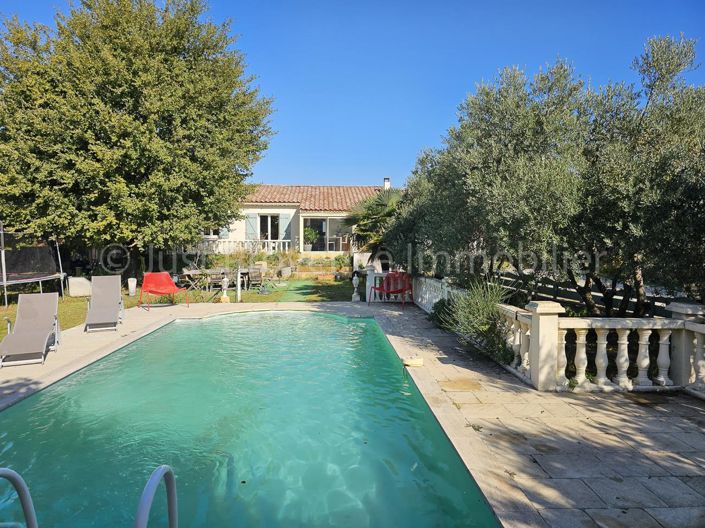 Image No.16-4 Bed Property for sale