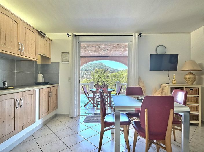 Image No.11-7 Bed House for sale