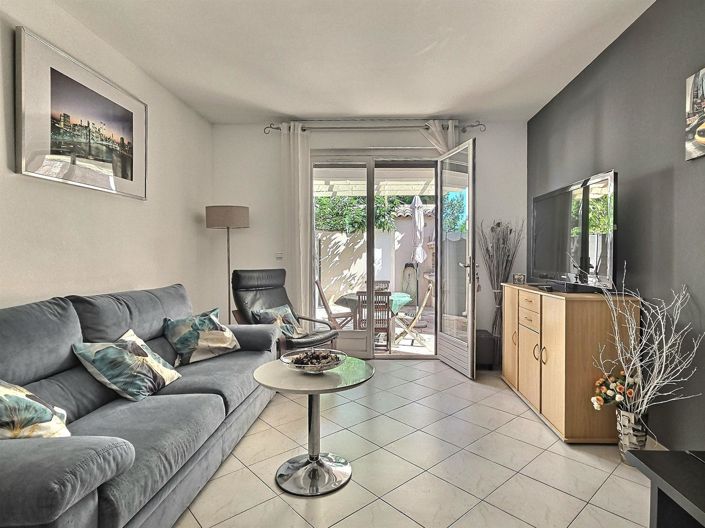 Image No.15-7 Bed House for sale