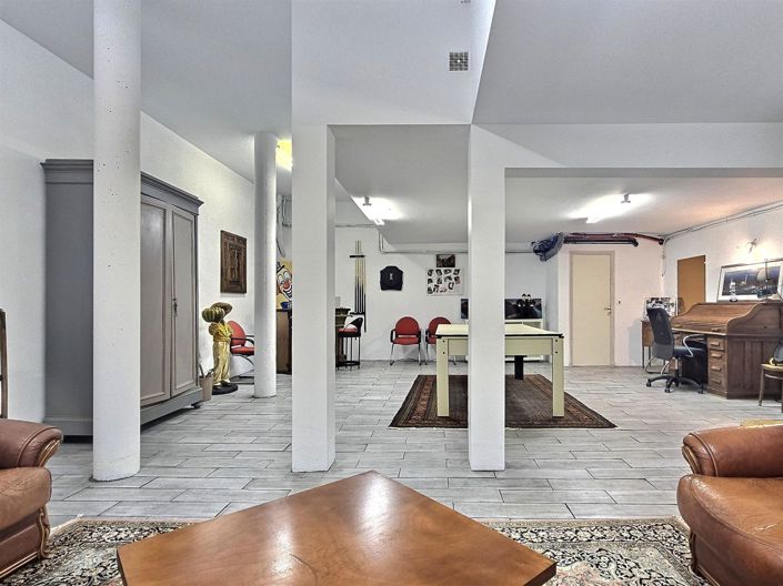 Image No.21-7 Bed House for sale