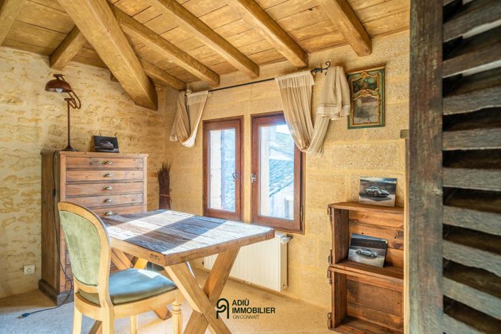 Image No.12-5 Bed House for sale