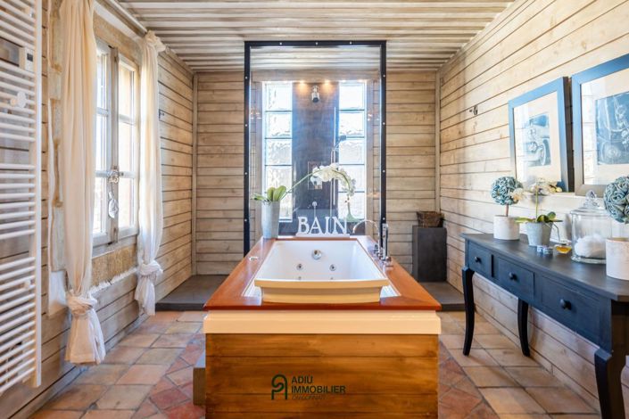 Image No.18-5 Bed House for sale