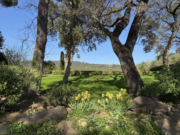 Image No.11-4 Bed House for sale