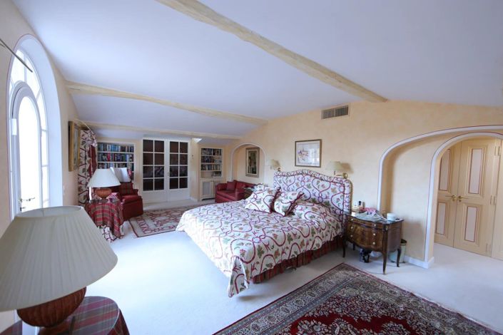 Image No.14-4 Bed House for sale