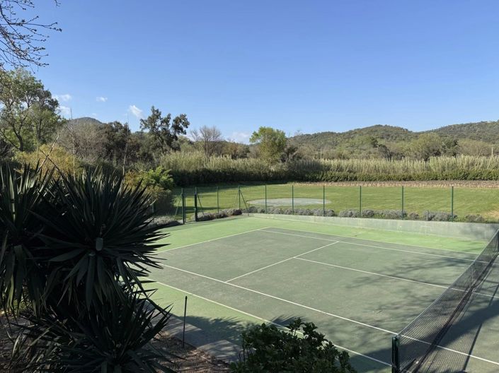 Image No.7-4 Bed House for sale