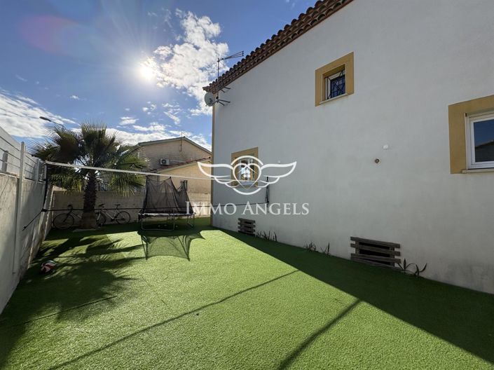 Image No.10-3 Bed House for sale