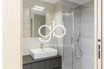 1 - Castries, Apartment