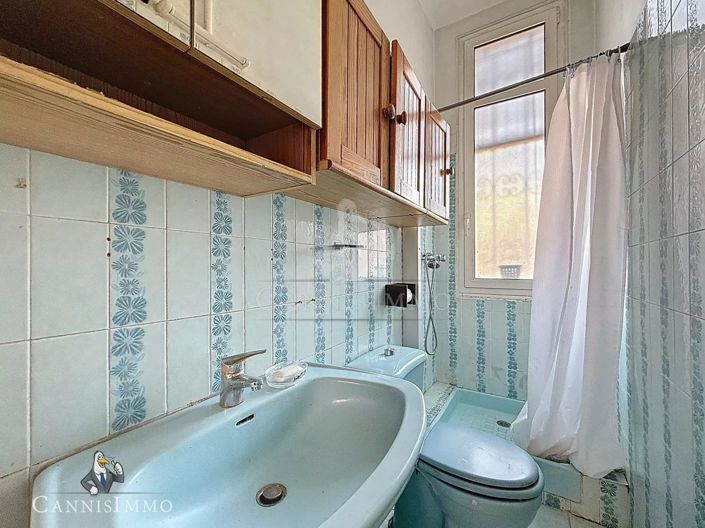 Image No.10-3 Bed House for sale