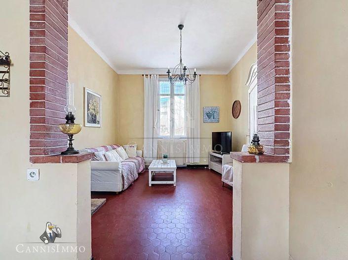 Image No.3-3 Bed House for sale