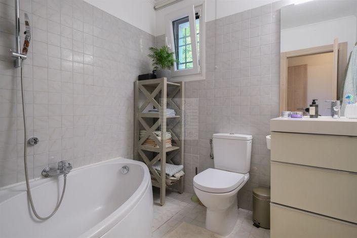 Image No.13-4 Bed House for sale