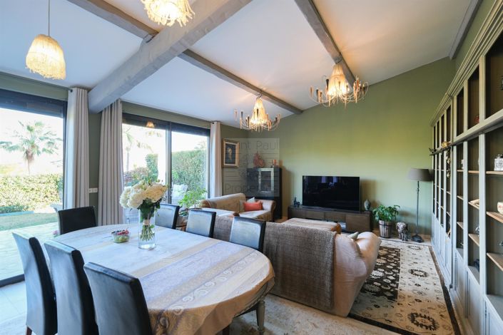 Image No.15-4 Bed House for sale