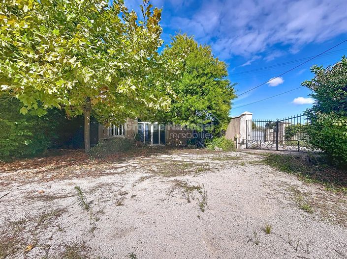 Image No.5-8 Bed House for sale