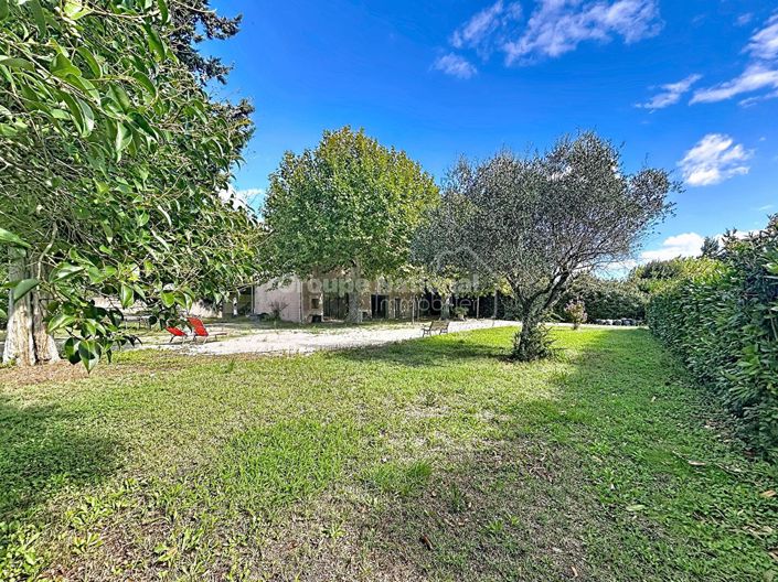 Image No.6-8 Bed House for sale