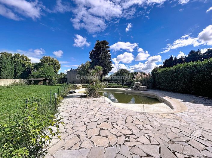 Image No.7-8 Bed House for sale