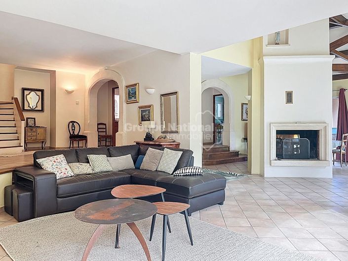 Image No.3-3 Bed House for sale