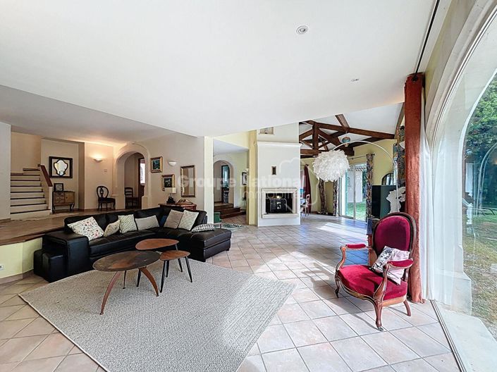 Image No.4-3 Bed House for sale