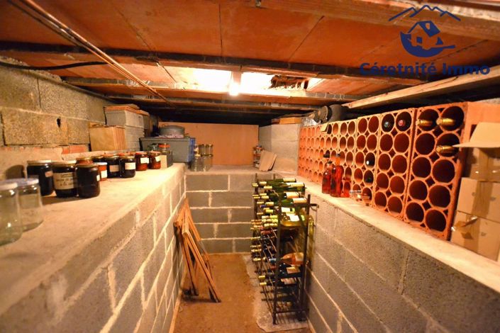 Image No.23-5 Bed House for sale