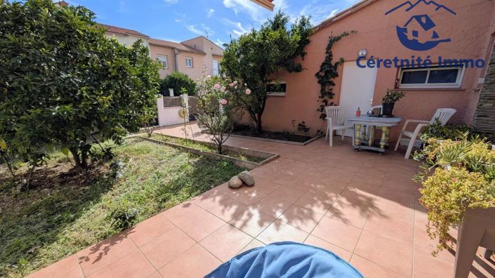 Image No.6-5 Bed House for sale