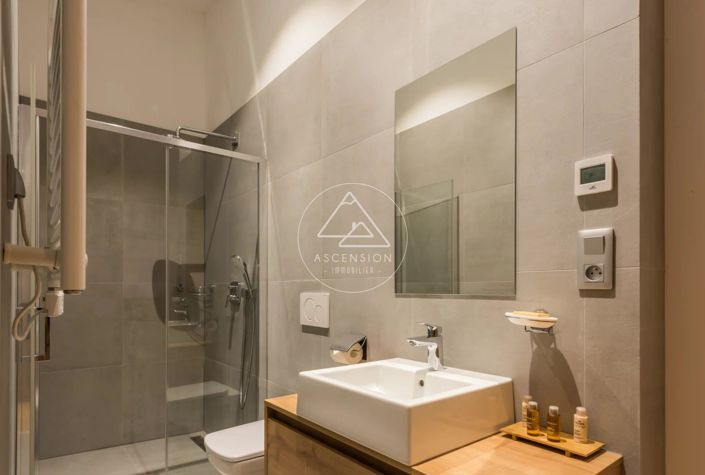 Image No.18-3 Bed Apartment for sale