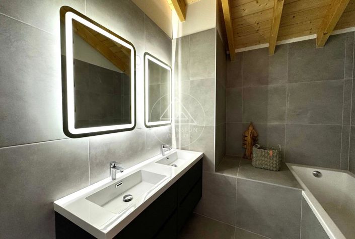 Image No.12-3 Bed House for sale