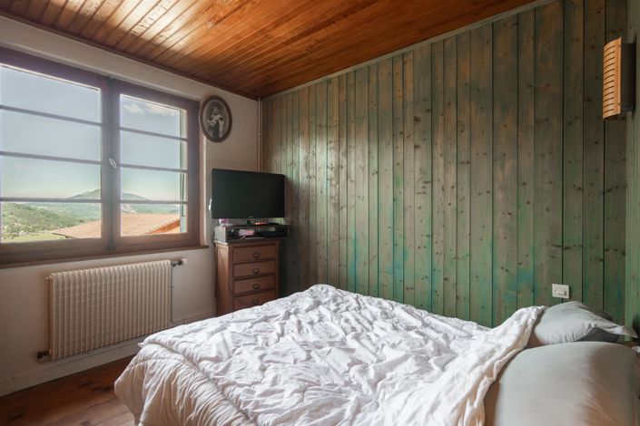 Image No.10-4 Bed House for sale