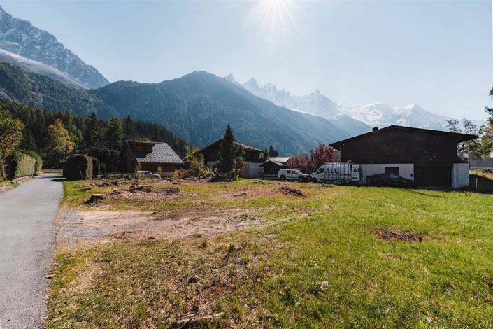 Image No.3-5 Bed House for sale