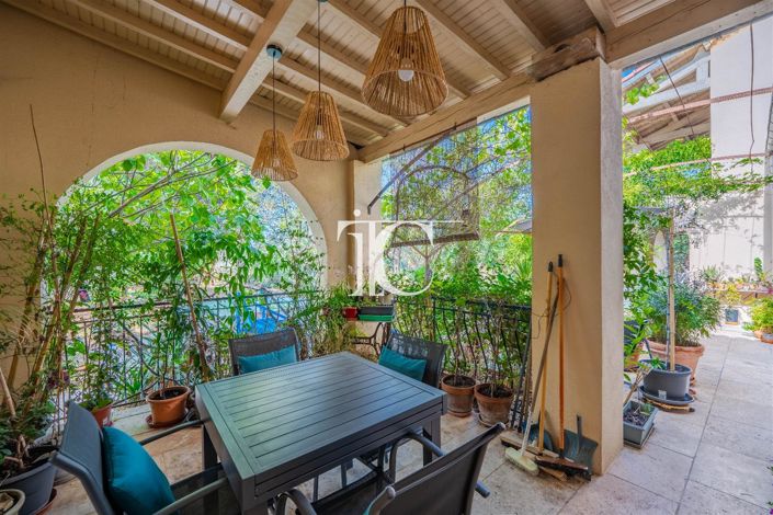 Image No.18-4 Bed House for sale