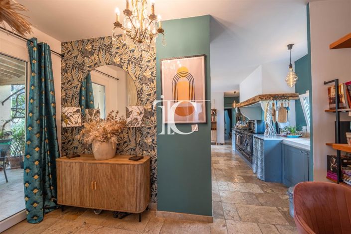 Image No.20-4 Bed House for sale