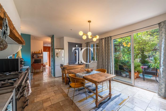 Image No.25-4 Bed House for sale