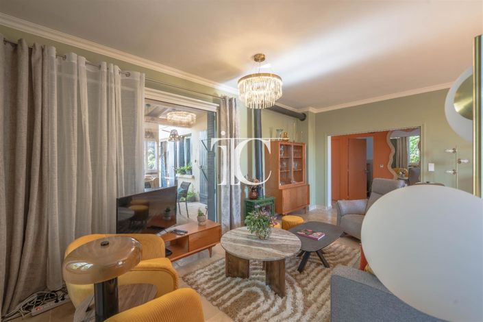 Image No.26-4 Bed House for sale