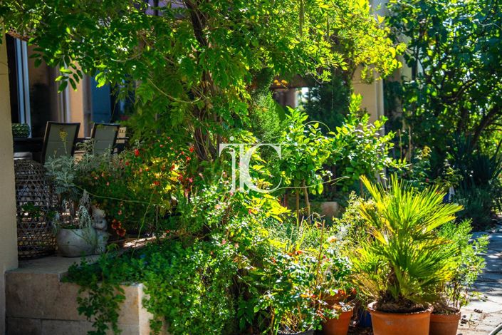 Image No.35-4 Bed House for sale