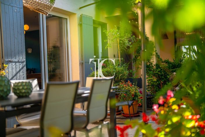 Image No.4-4 Bed House for sale