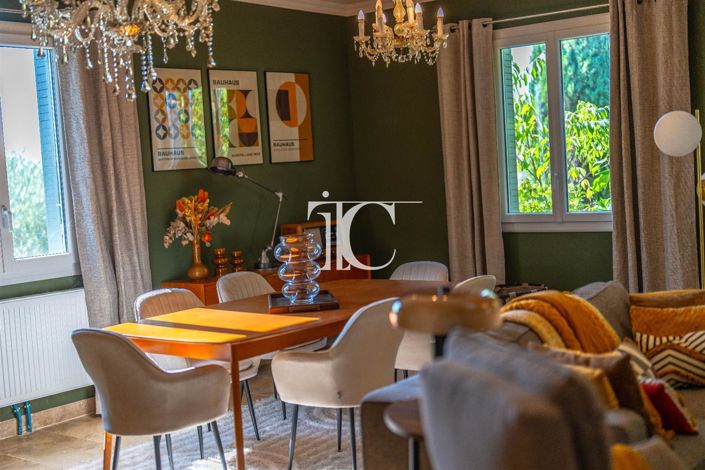 Image No.5-4 Bed House for sale