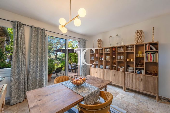 Image No.7-4 Bed House for sale