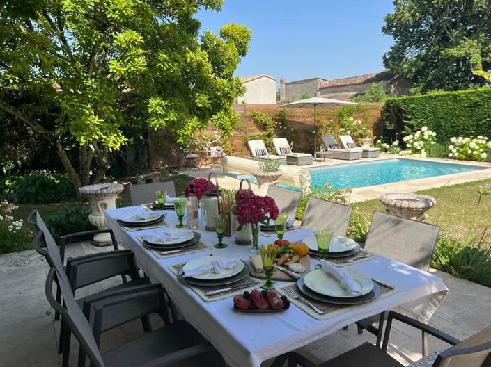 Image No.17-5 Bed House for sale