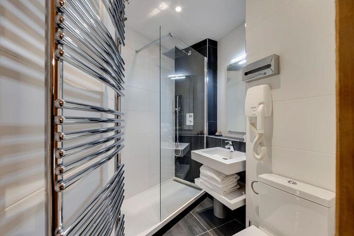 Image No.13-2 Bed Apartment for sale