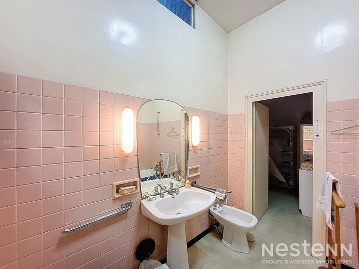 Image No.9-7 Bed House for sale